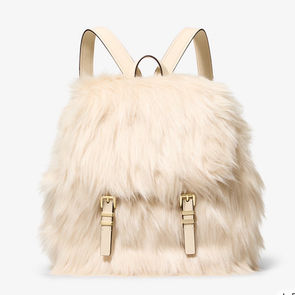 MICHAEL KORS Quinn Medium Flap Faux Fur Backpack
Natural
NWT
Live Style - Picture 3 of 16